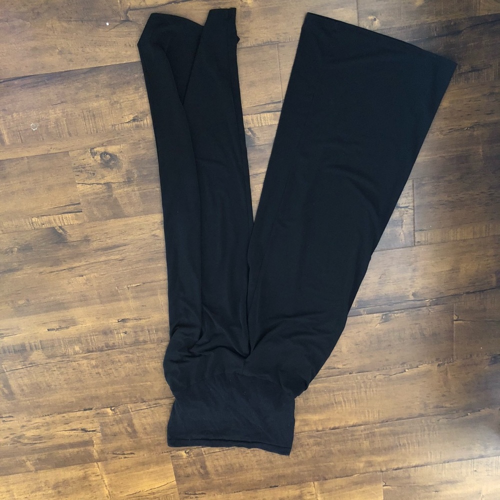Motherhood Maternity pants
